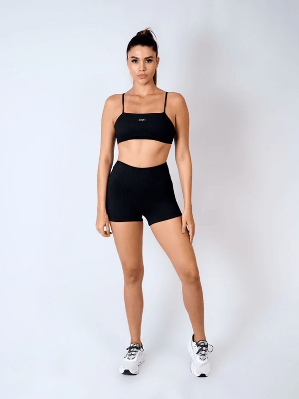 Short Appear - 2558
